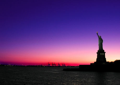NY sunset_statue liberty