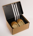 bread shoes in box_03